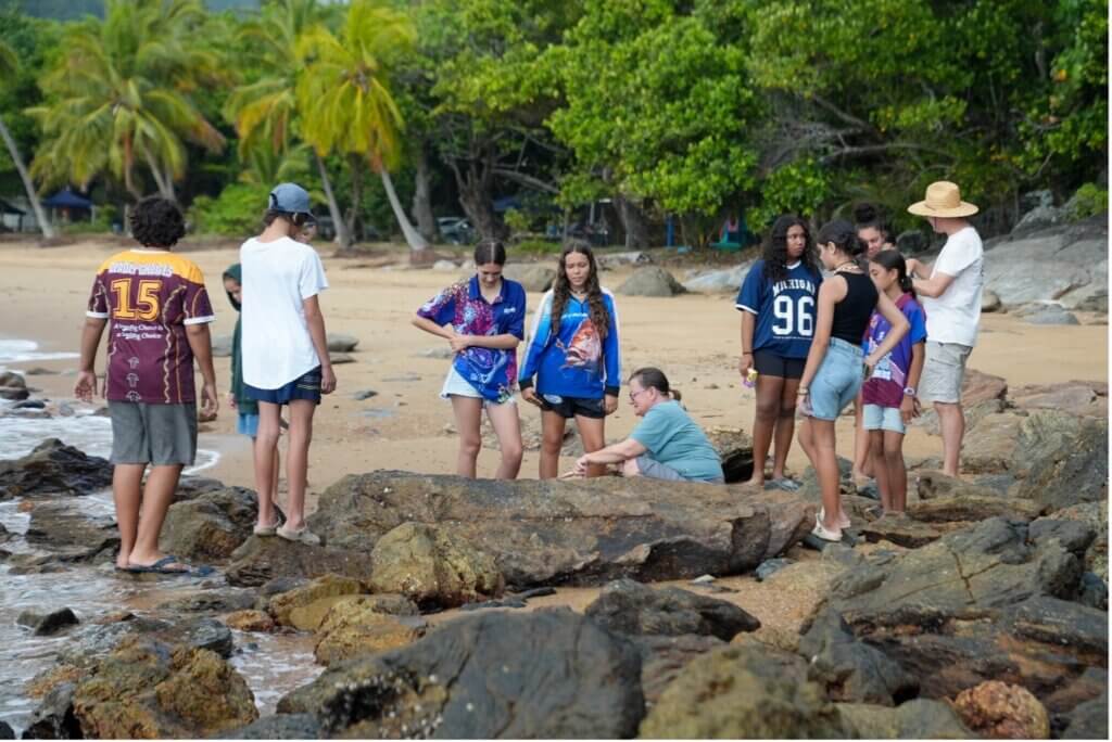 GAC TUMRA Youth Camp - on the beach